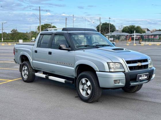 CHEVROLET S10 2.4 MPFI EXECUTIVE 4X2 CD 8V FLEX 4P MANUAL